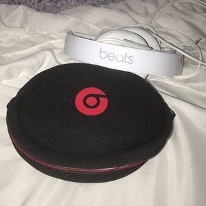 Beats by Dre with the wire
